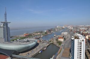 Blick auf Hafen und Nordsee